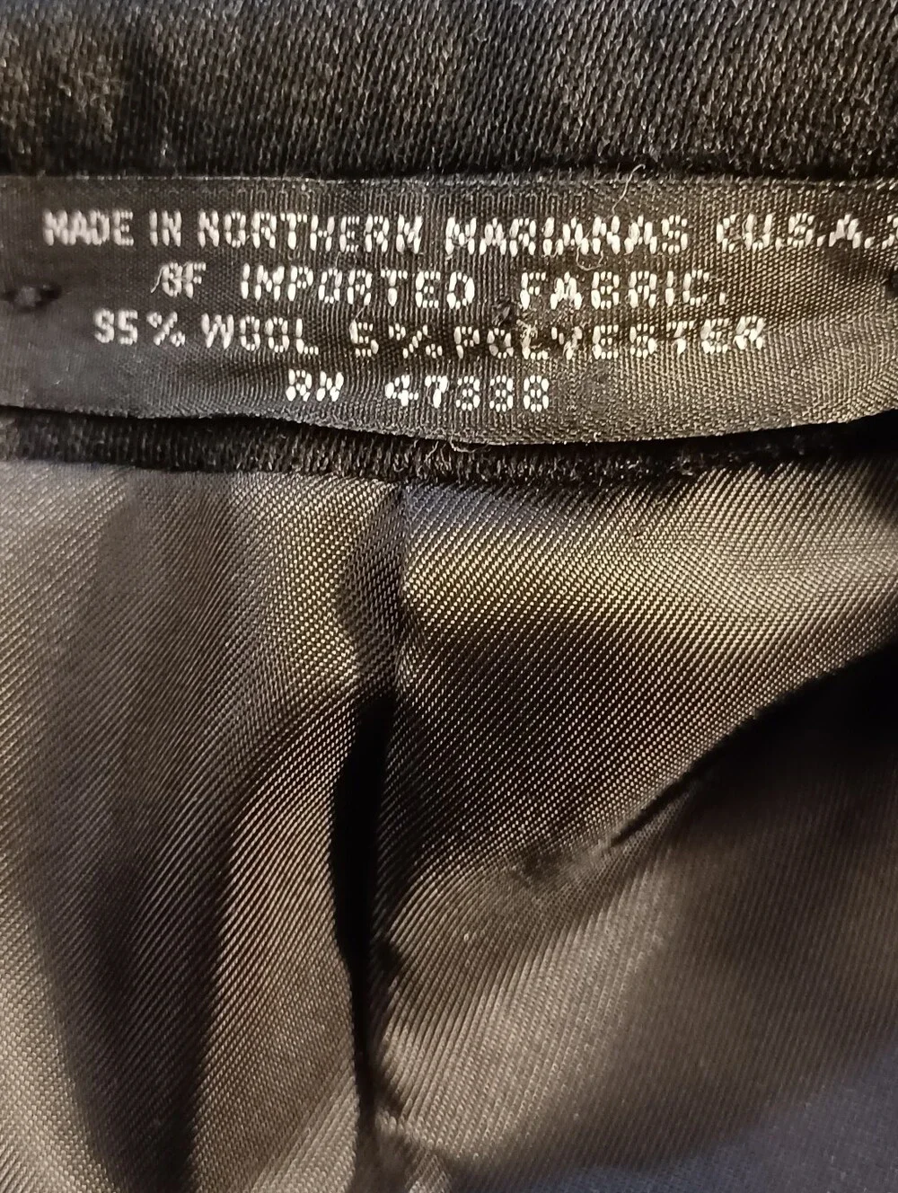 Albert Nipon Men's Classic Dark Gray Blazer. 44R